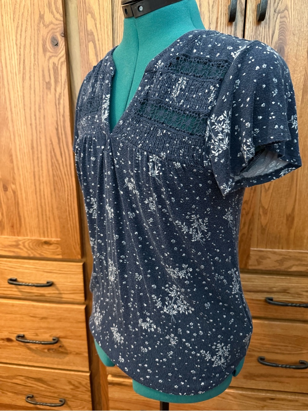 Rewind Navy Blue Floral V-Neck Short Sleeve Blouse
